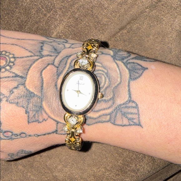 Vintage Accessories - Vintage Jacklyn Smith Gold-tone Women's Crystal Accent Oval Watch Bracelet watch